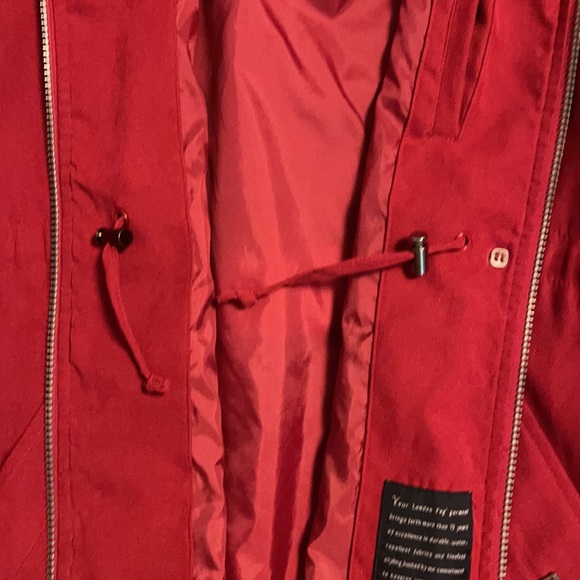 London Fog Red Jacket with detachable hood - Picture 10 of 14